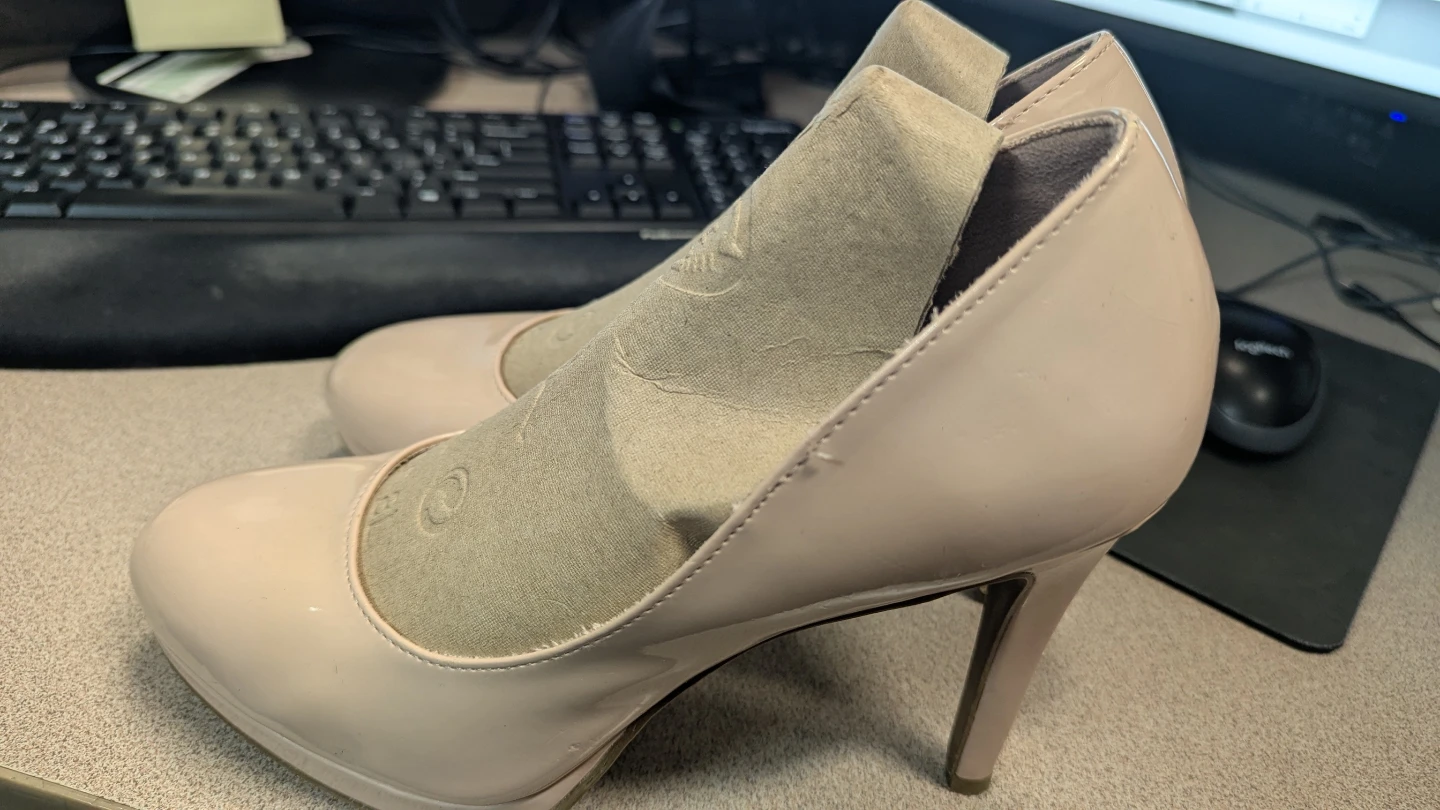 Size9.5 Fioni Pump