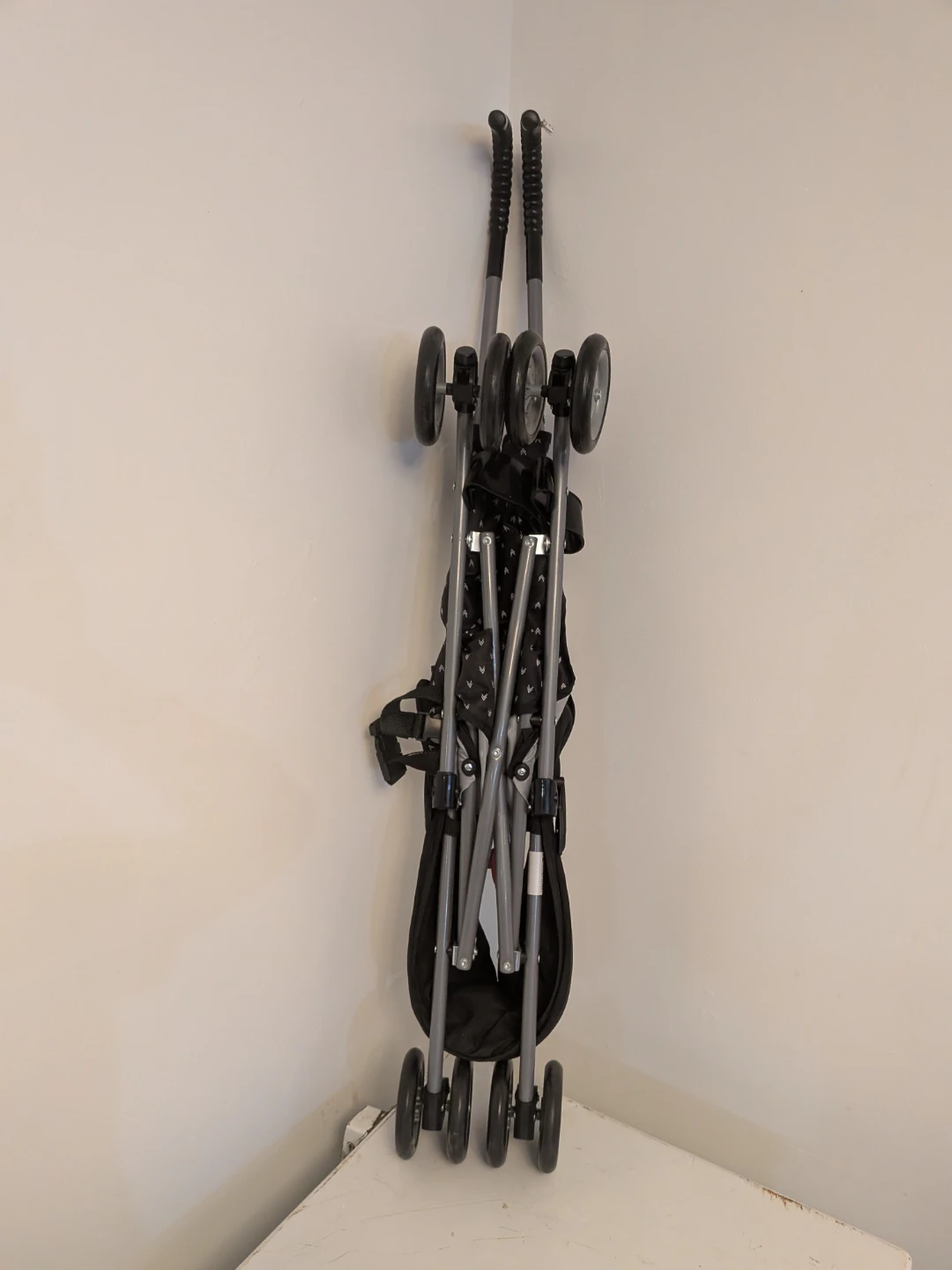 Lightweight Umbrella Stroller with Cover Shader - photo 2