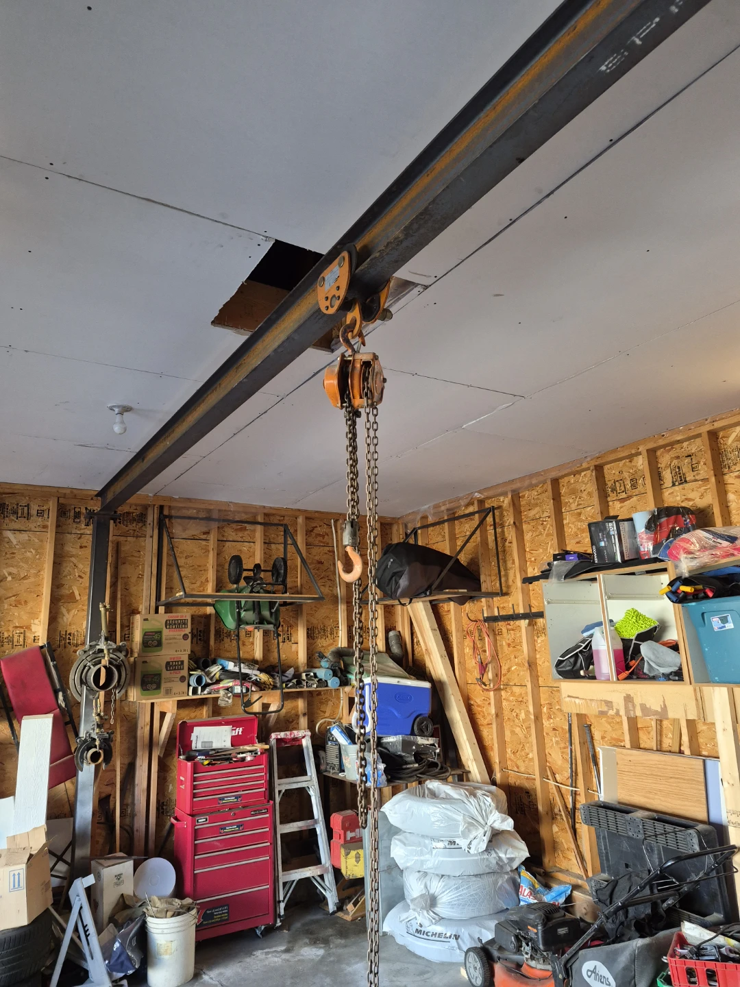 21'x9' approx. Crane/hoist - photo 2