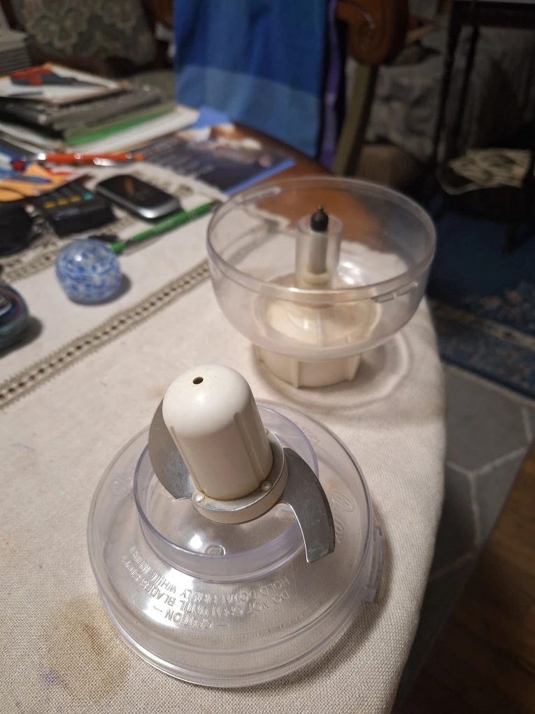Oster Food Processor Blade Assembly - photo 2