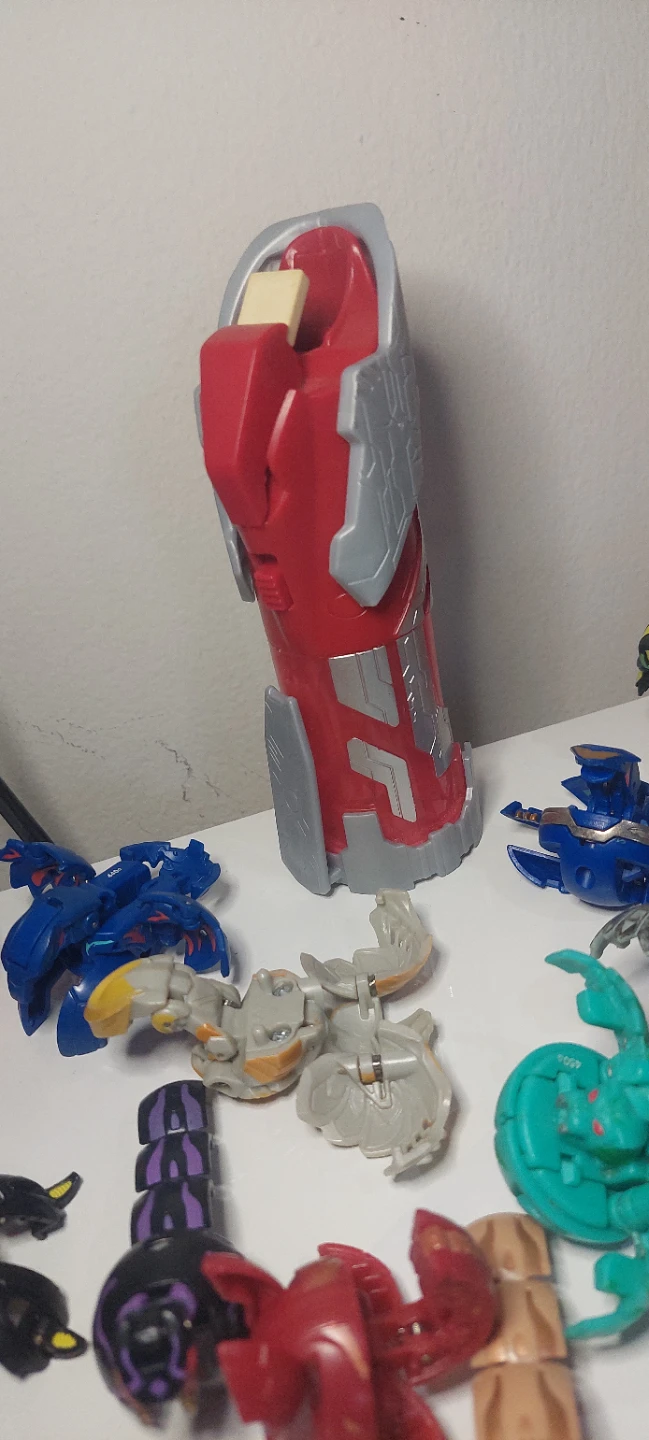 🔥 HUGE Bakugan Bundle + Launcher + Cards + EXTRAS 🔥 (Must See!) - photo 4