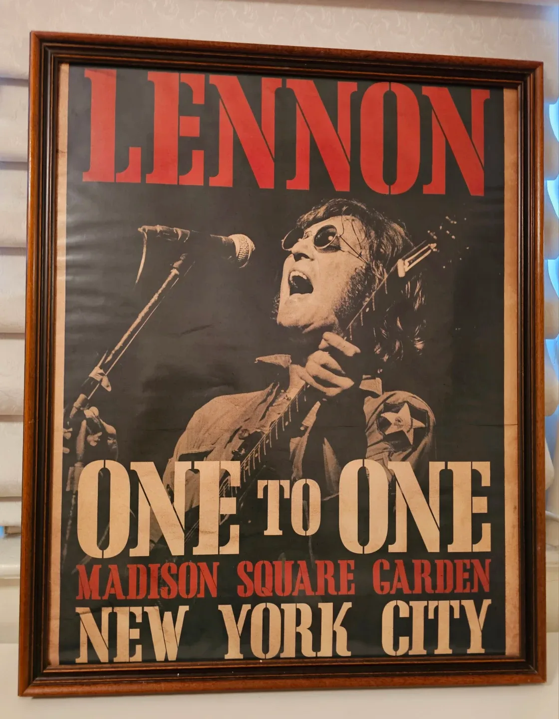 Framed John Lennon 1972  MSG concert poster - photo 2