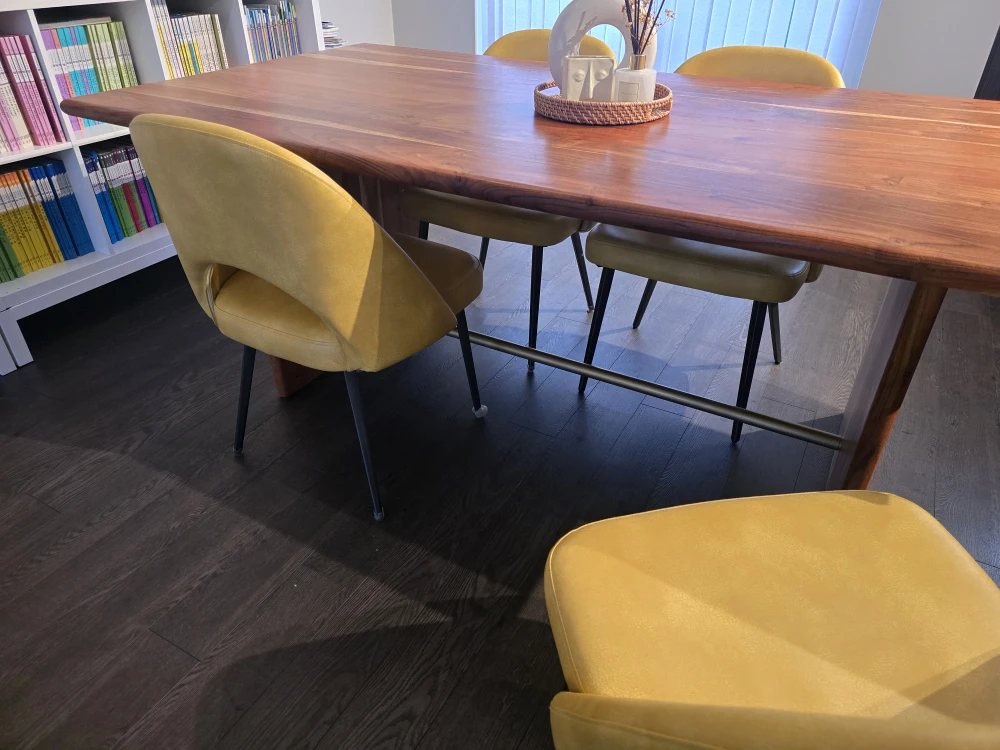 Solid Wood Dining Set (Table + 4 Chairs) + FREE Decor - photo 3