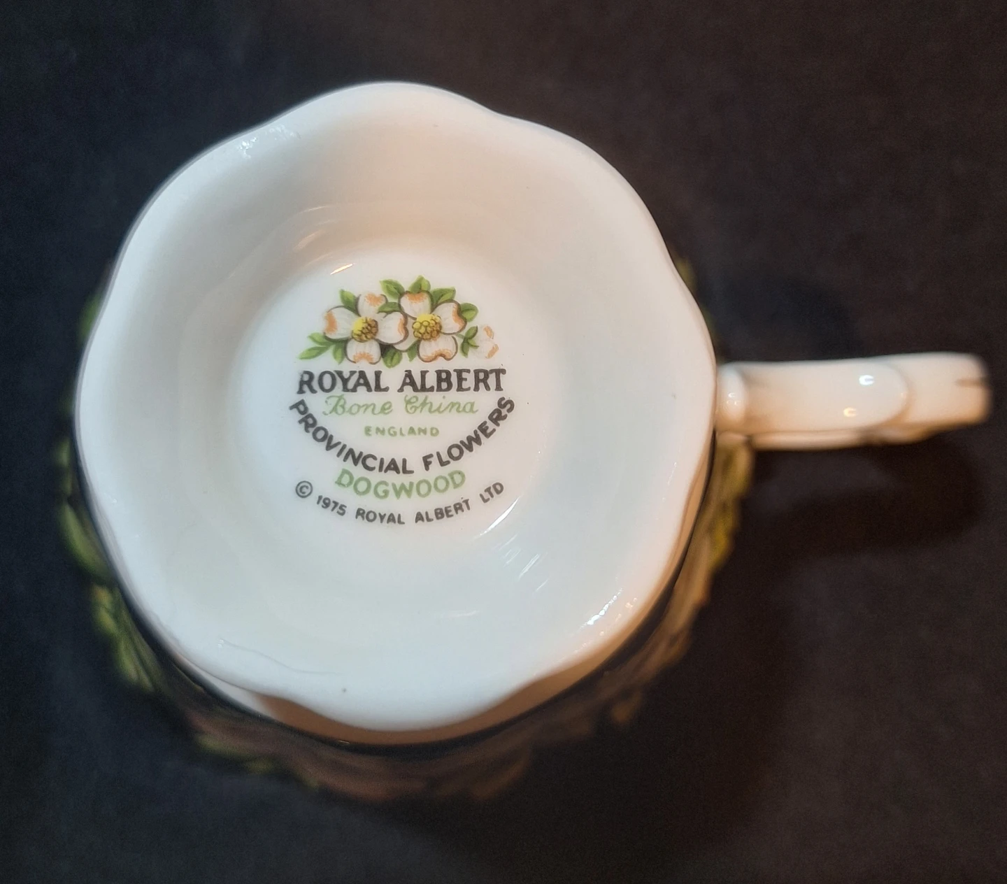Royal Albert Provincial Flowers Dogwood Teacup and Saucer Set - photo 2