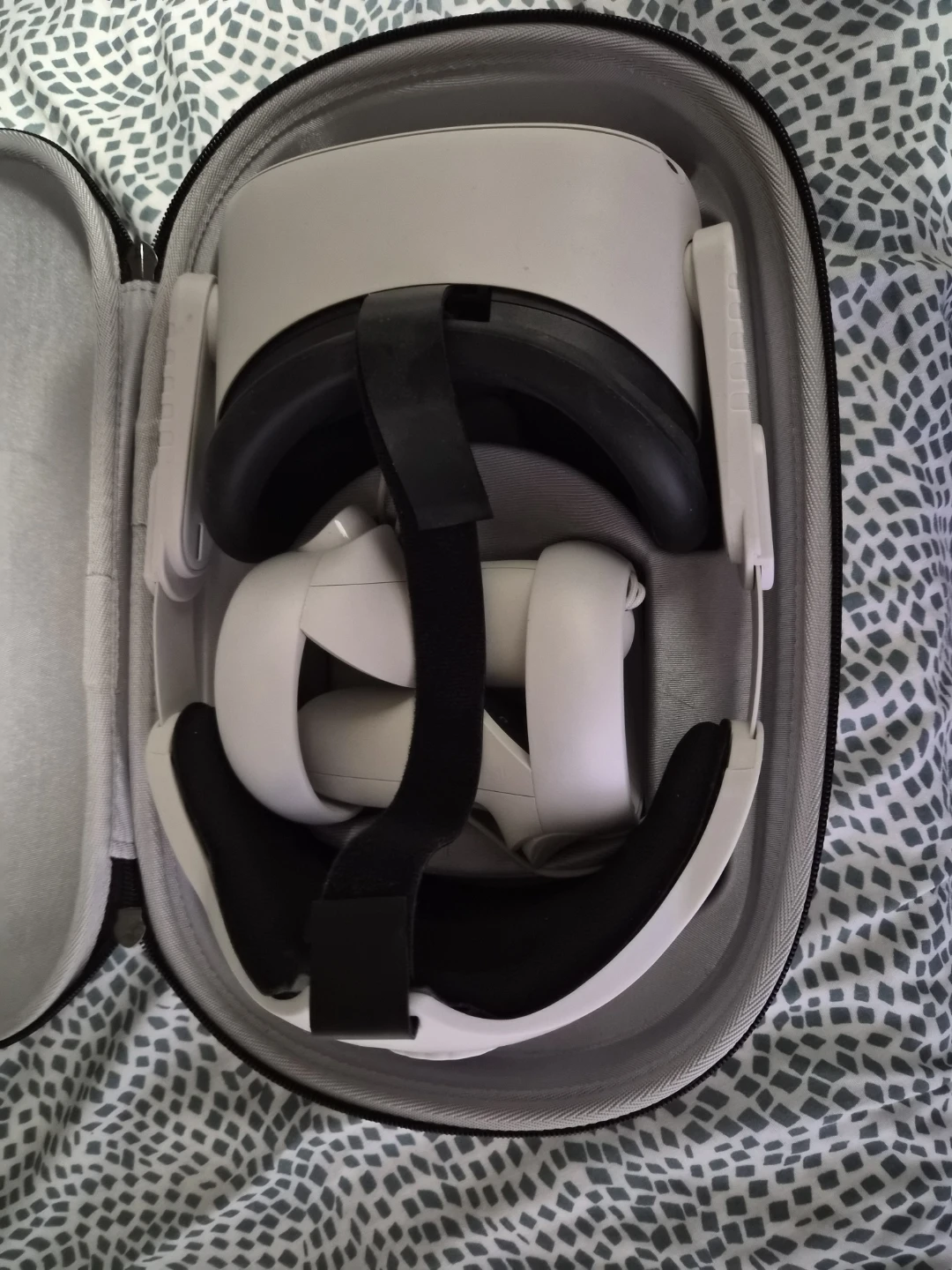 Meta Quest 2 VR Headset with Carrying Case