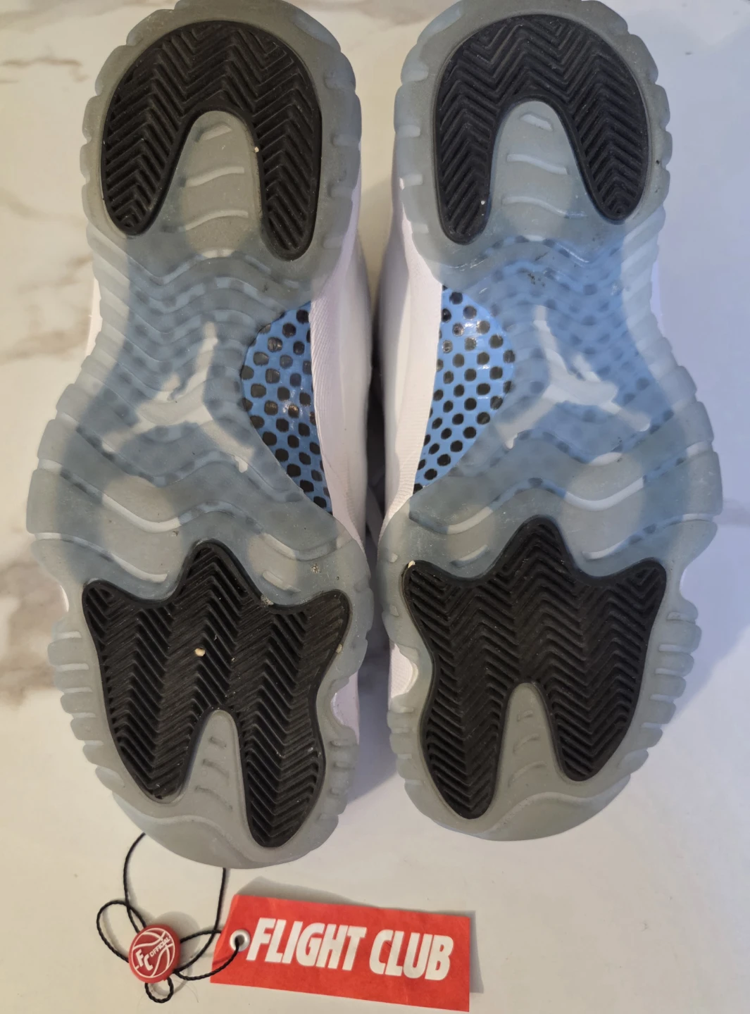 Jordan 11 Retro 'Columbia / Legend Blue' Size 7 - photo 3
