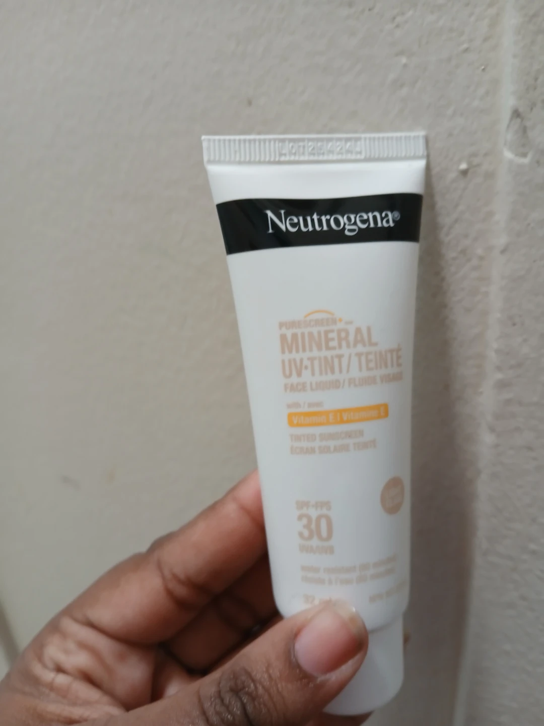 Neutrogena Mineral UV-Tint Face Liquid SPF 30