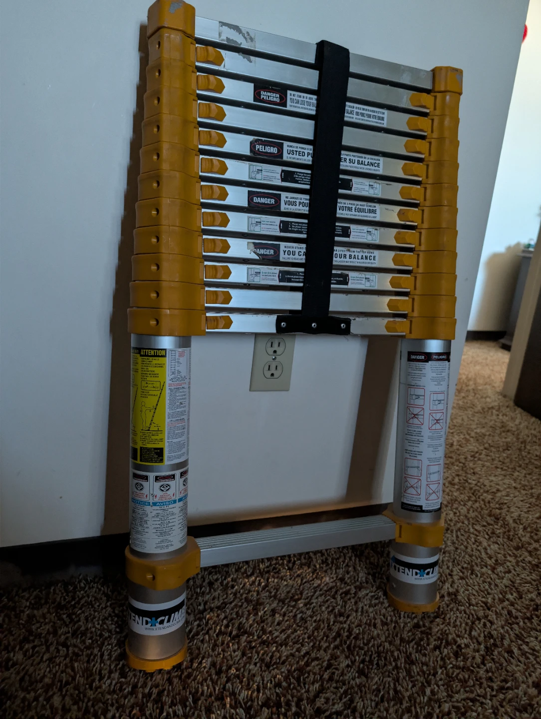 Xtend+Climb Telescoping Extension Ladder 12.5 ft