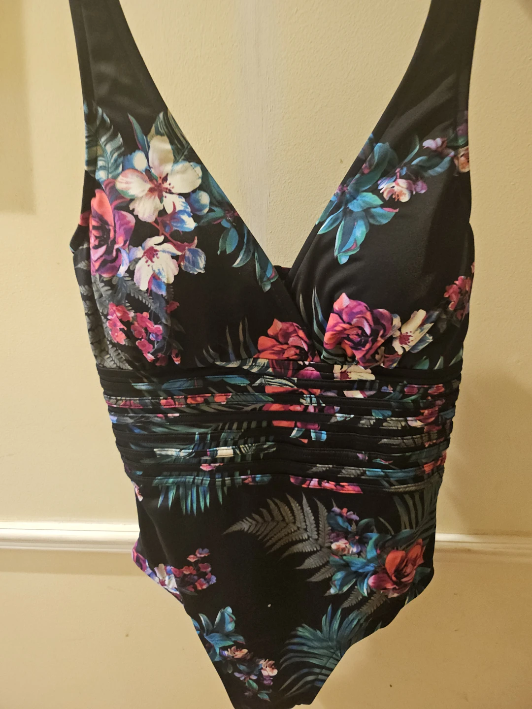 Aqua Green Women's Floral One-Piece Swimsuit Size M - photo 2