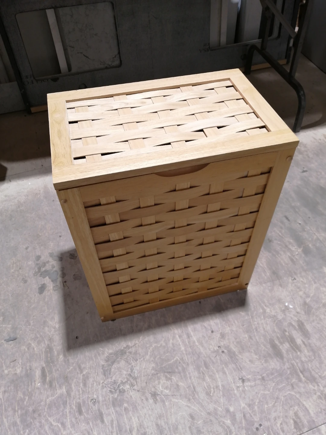 Wooden Laundry Hamper with Lid