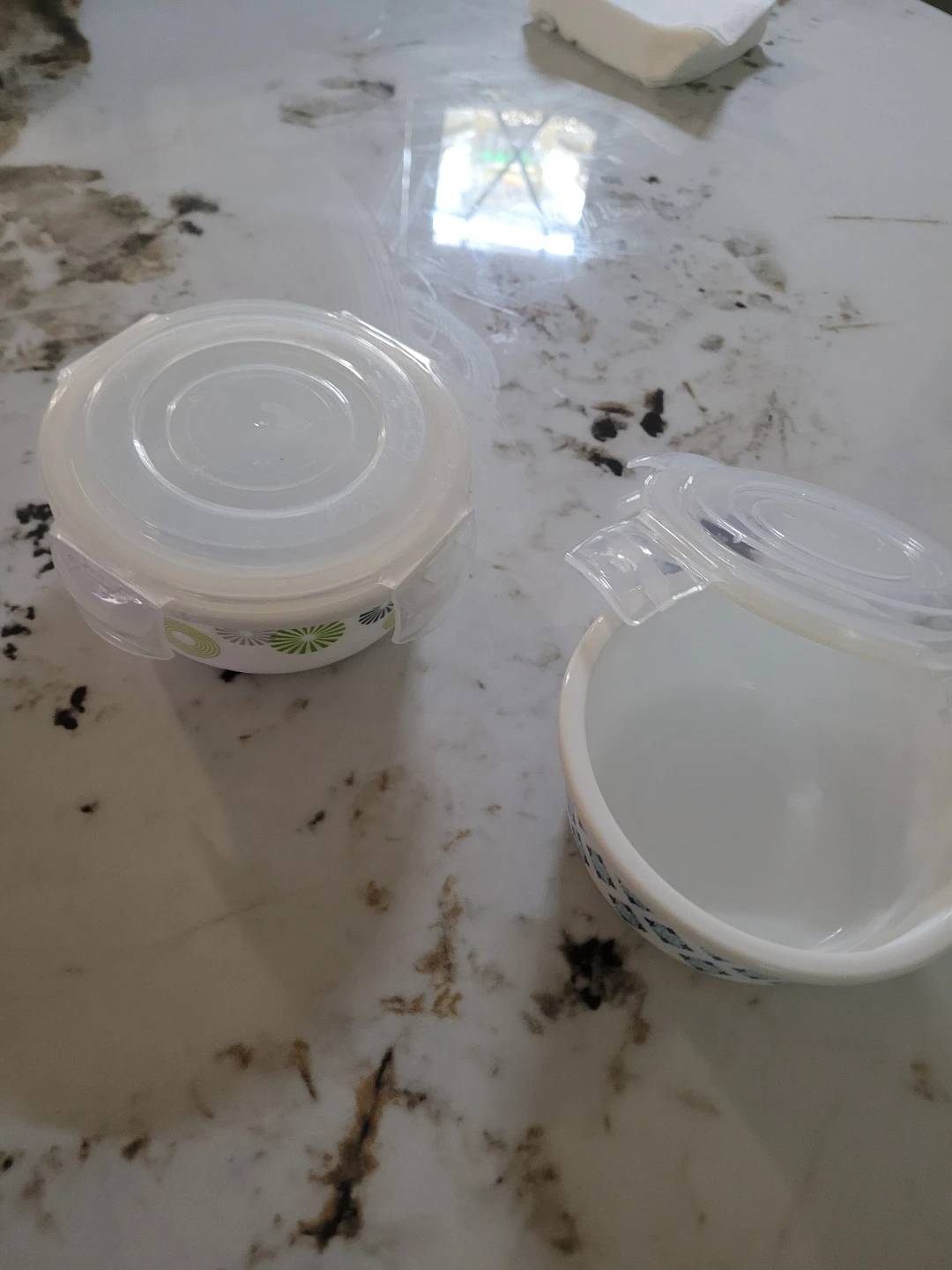 Set of 2 Food Storage glass Bowls with Lids$6 - photo 5