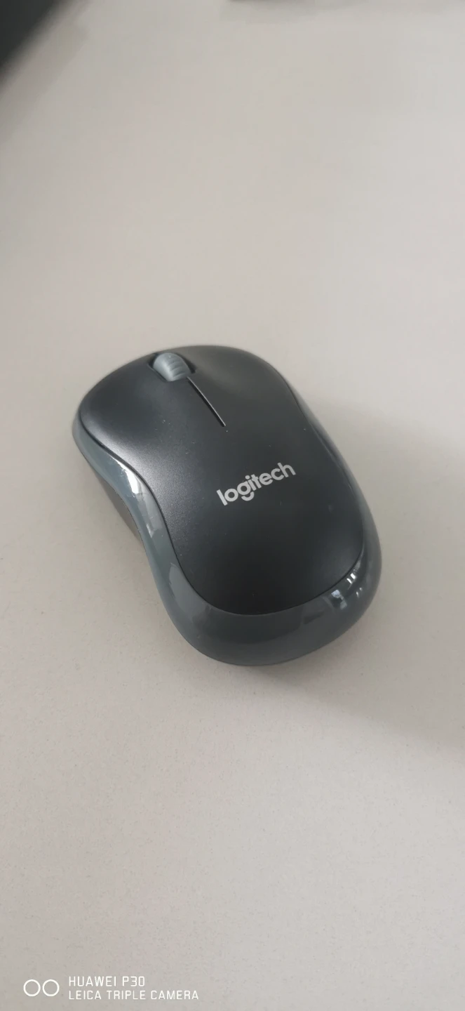 Logitech M185 Wireless Mouse (NOT WORKING, DISPLAY OR REPAIR)