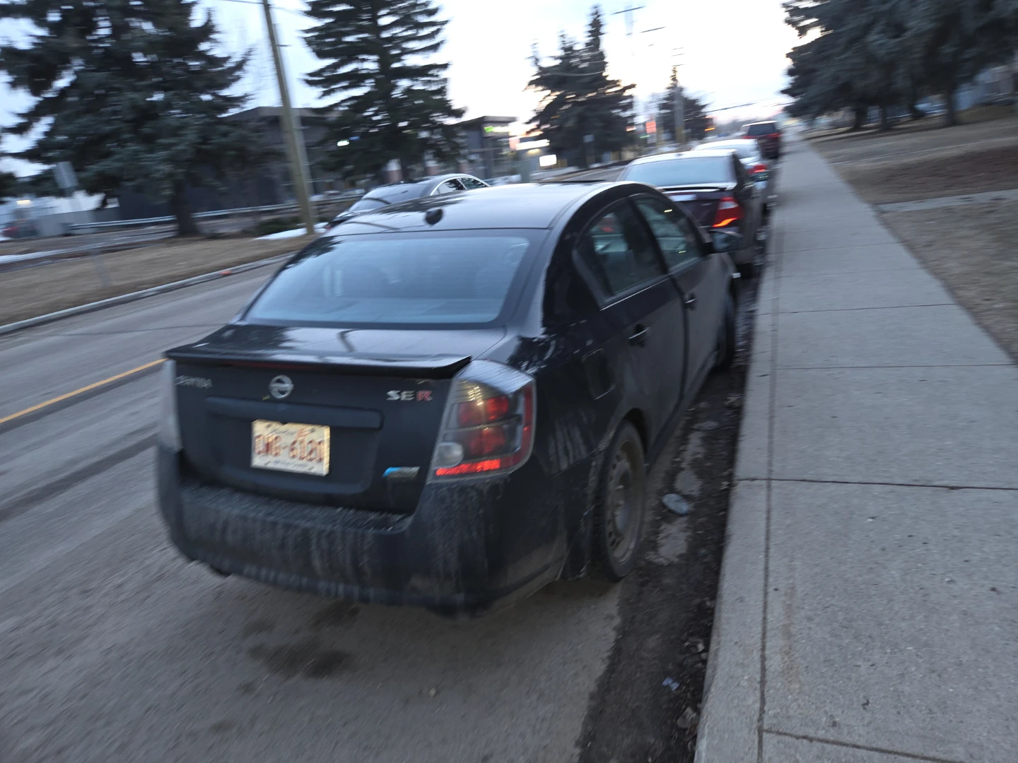 Black Nissan Sentra - photo 5