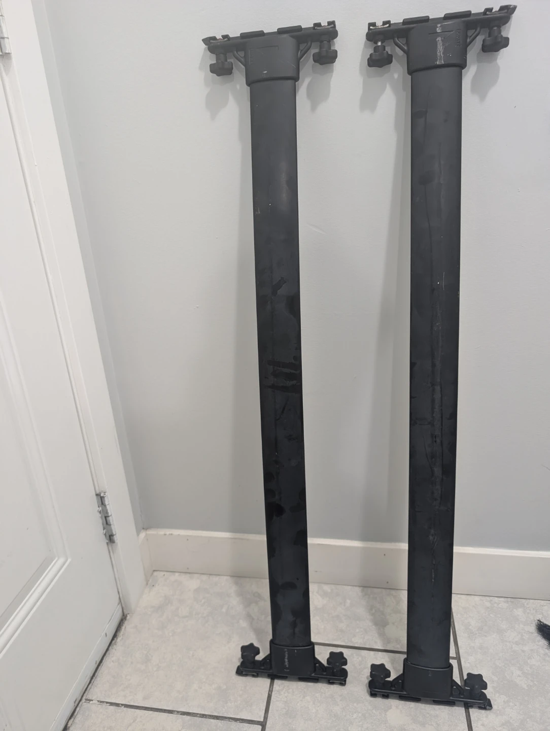 Set of 2 Black Roof Rack Crossbars - photo 2