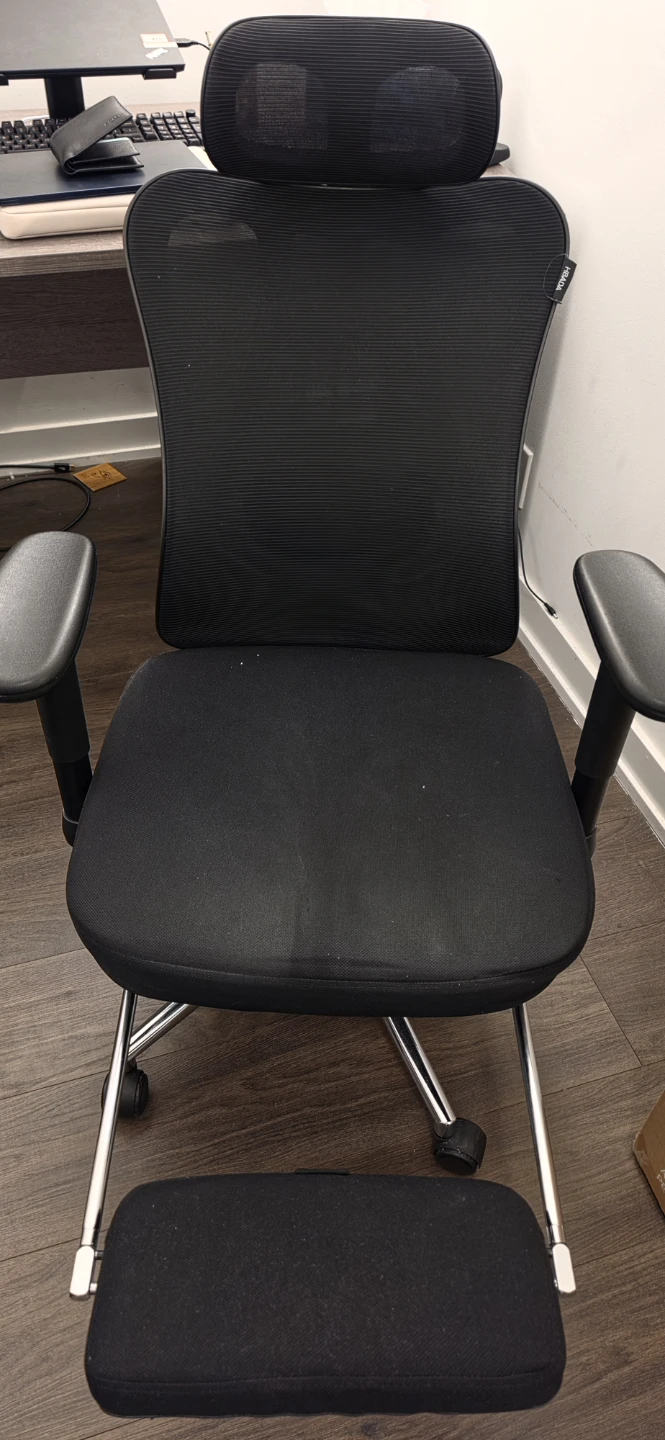 For FREE! Wide Ergonomic Office Chair - photo 3