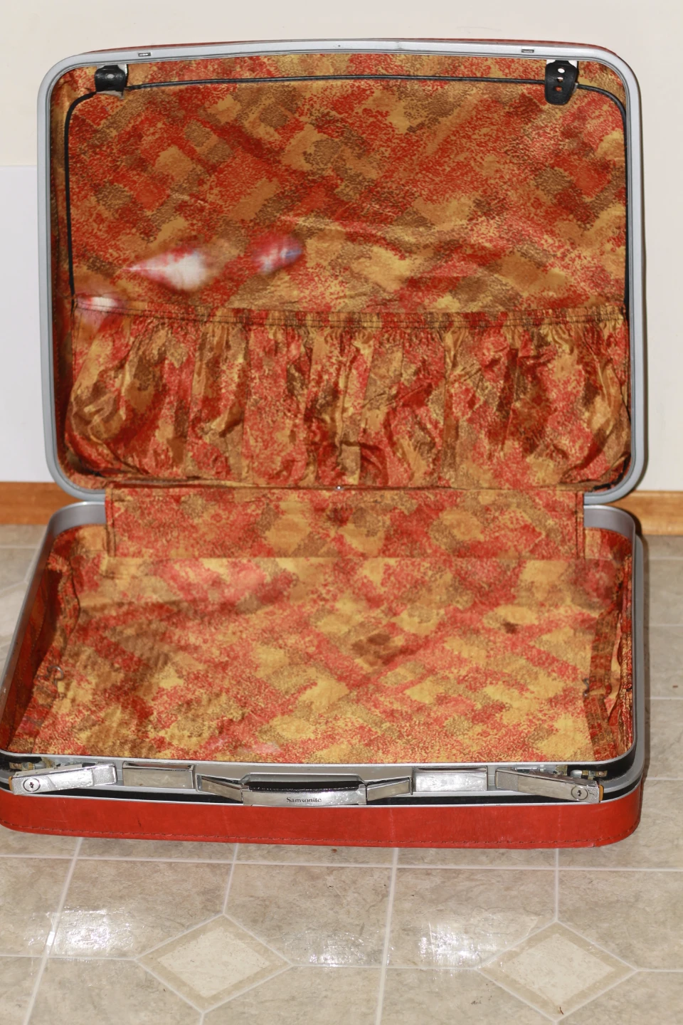 Samsonite Vintage Red Luggage Suitcase - photo 5