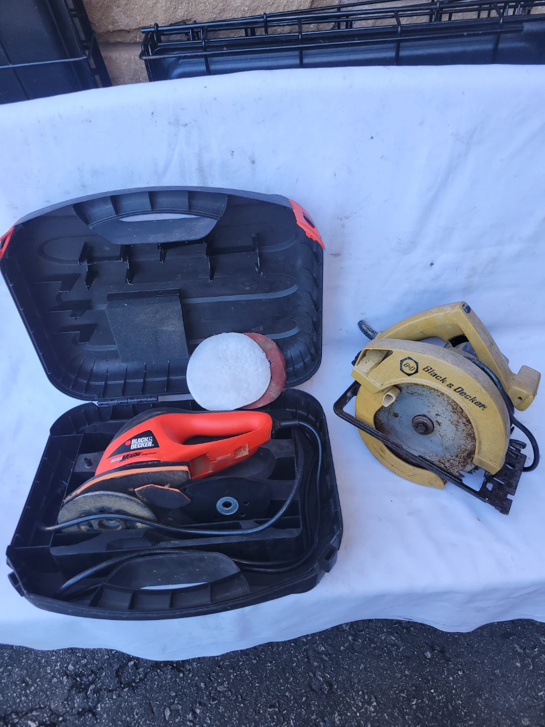 B & D Sander and Circular Saw with Case