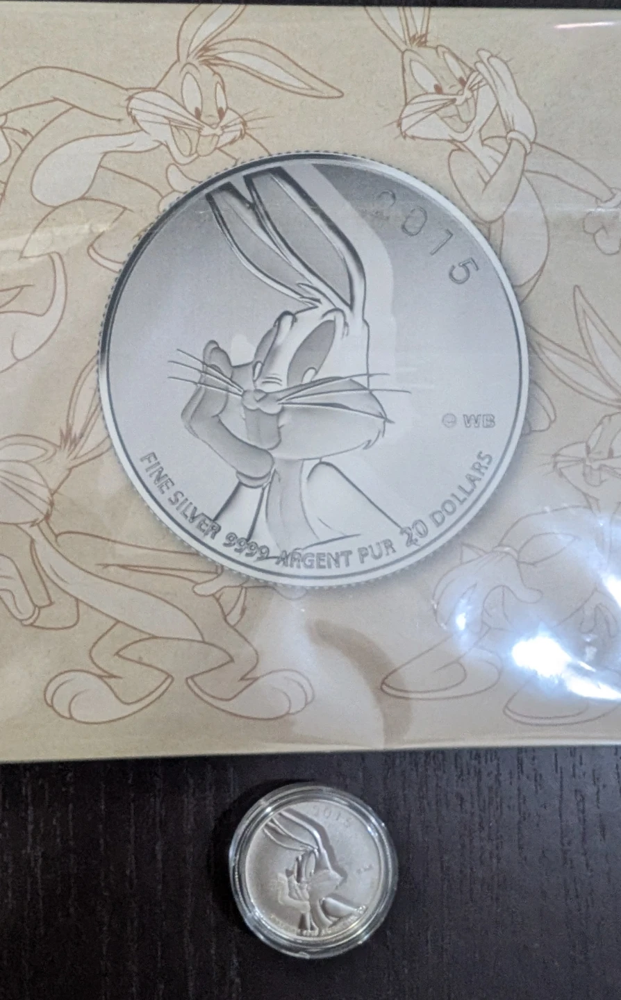 2015 Bugs Bunny Fine Silver 999 20 Dollars Coin