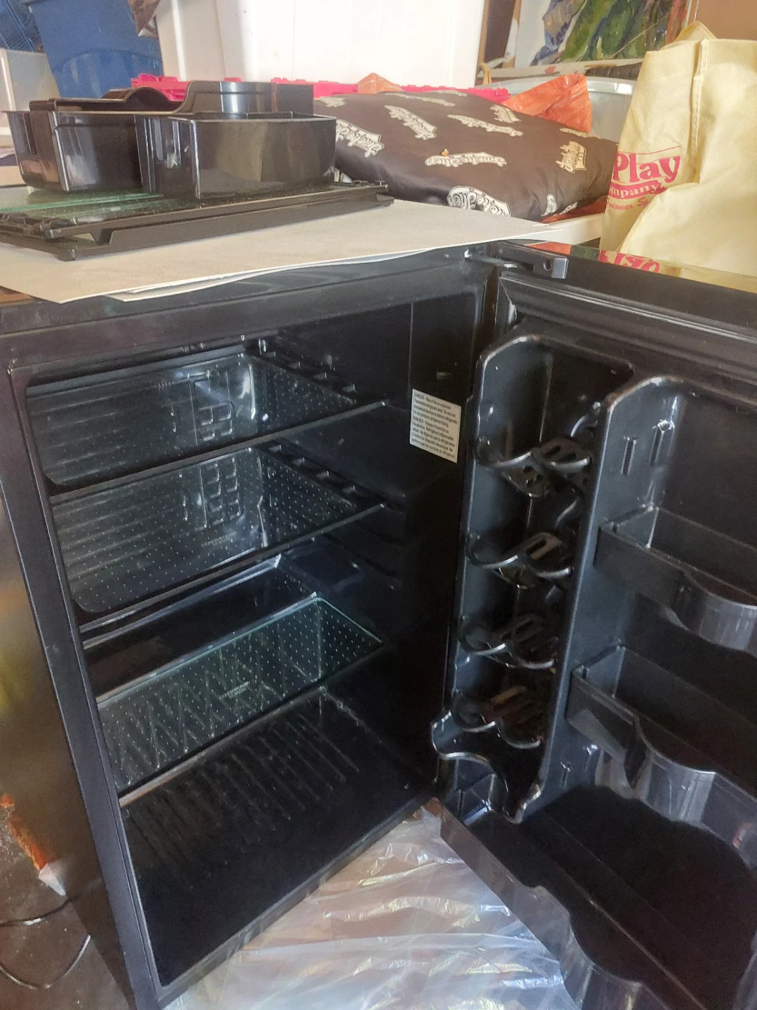 Danby DAR044CABSSBL Mini Fridge - photo 2
