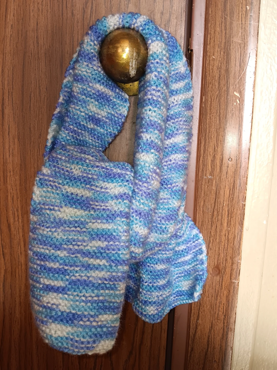 Hand-Knitted Scarf - photo 2