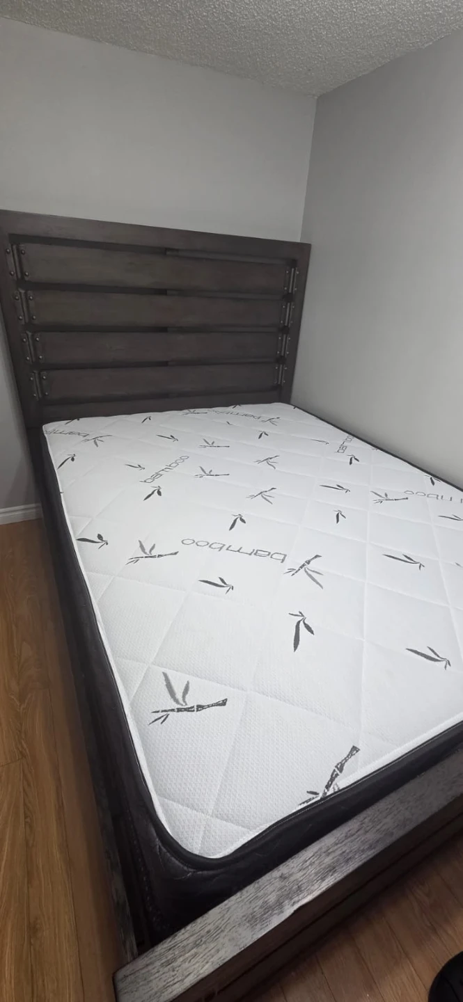 Bed frame & mattress - photo 2