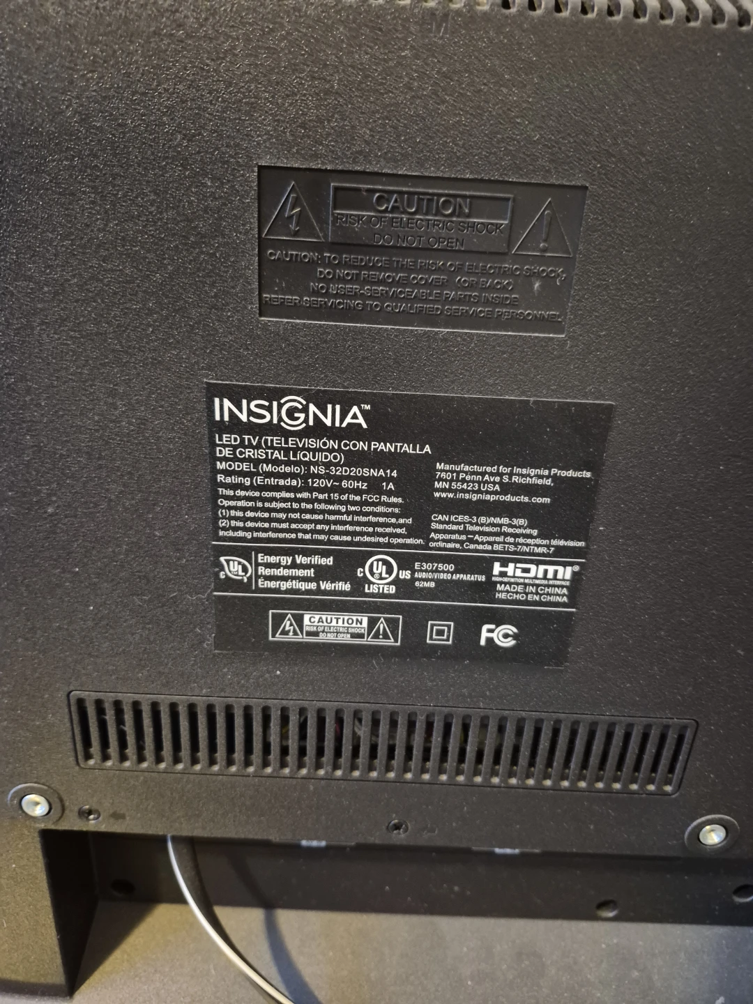 Insignia 32" LED TV