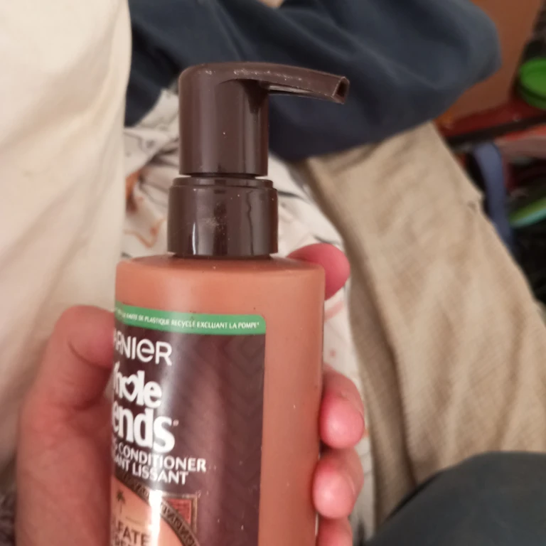 Garnier Whole Blends Smoothing Conditioner 355 mL - photo 2