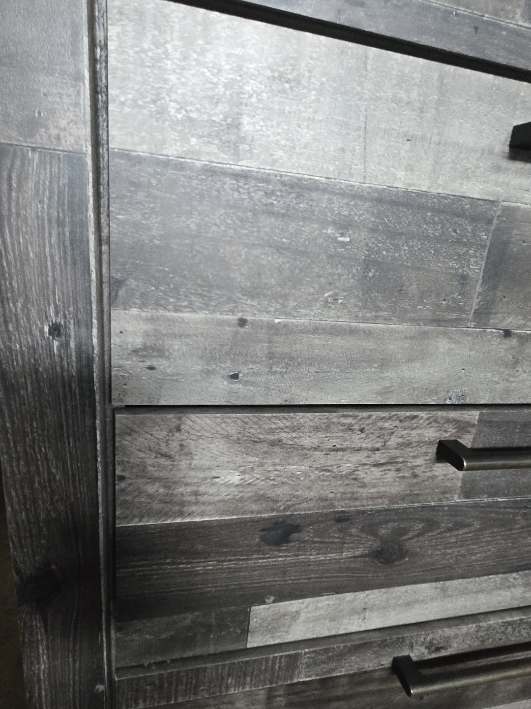 Wooden Dresser with 6 Drawers + Bed - photo 4