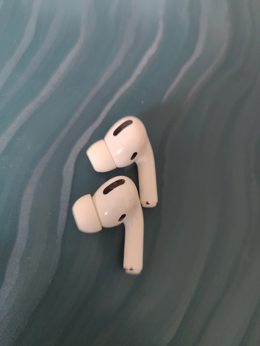 Apple AirPods Pro RIGHT EARBUD (R)