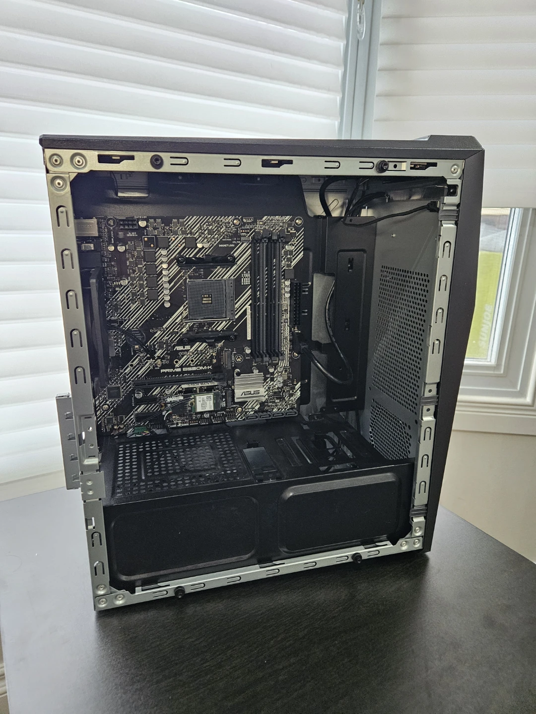 ASUS ROG Strix B550 Gaming Motherboard - photo 3