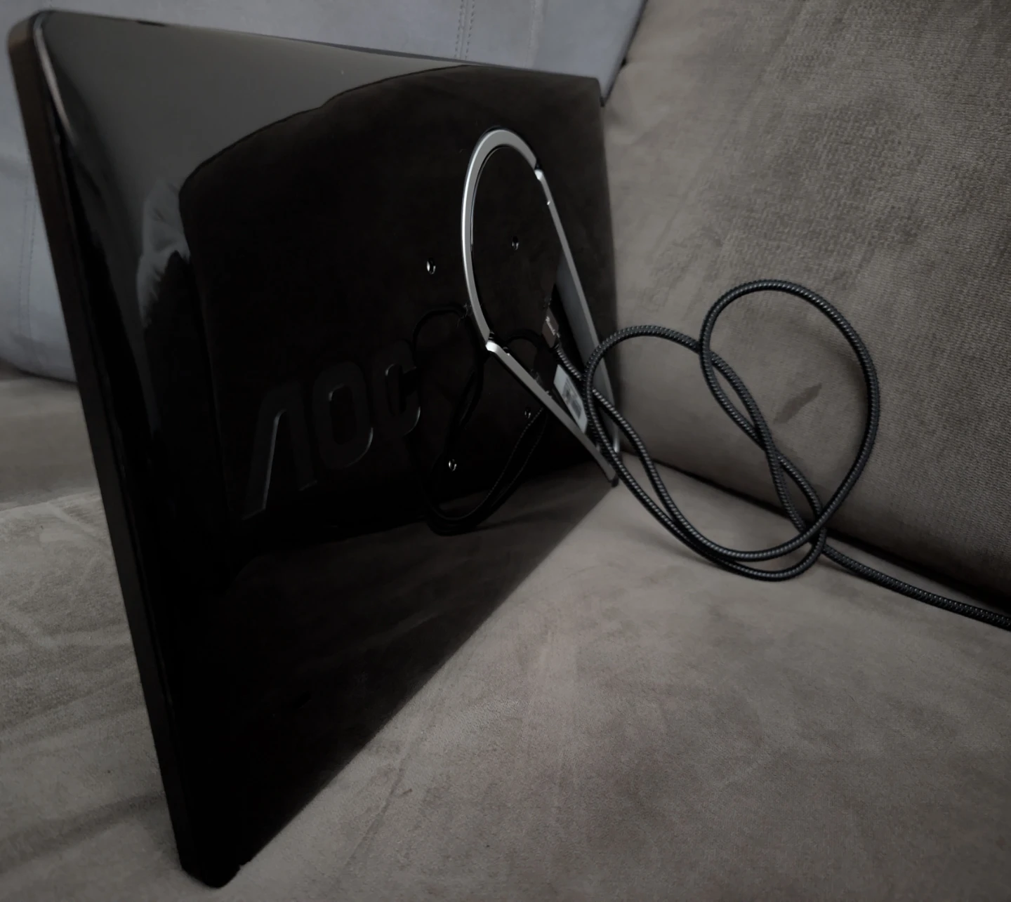 AOC E1659FWU 15.6" Portable USB Monitor - photo 3