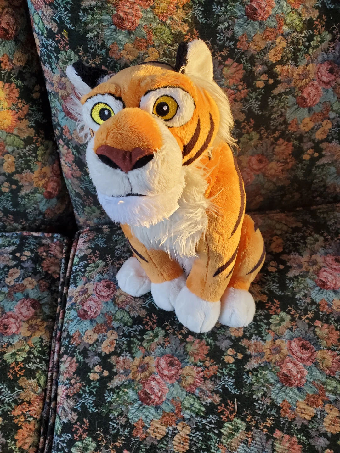 Aladin Plush Tiger Toy