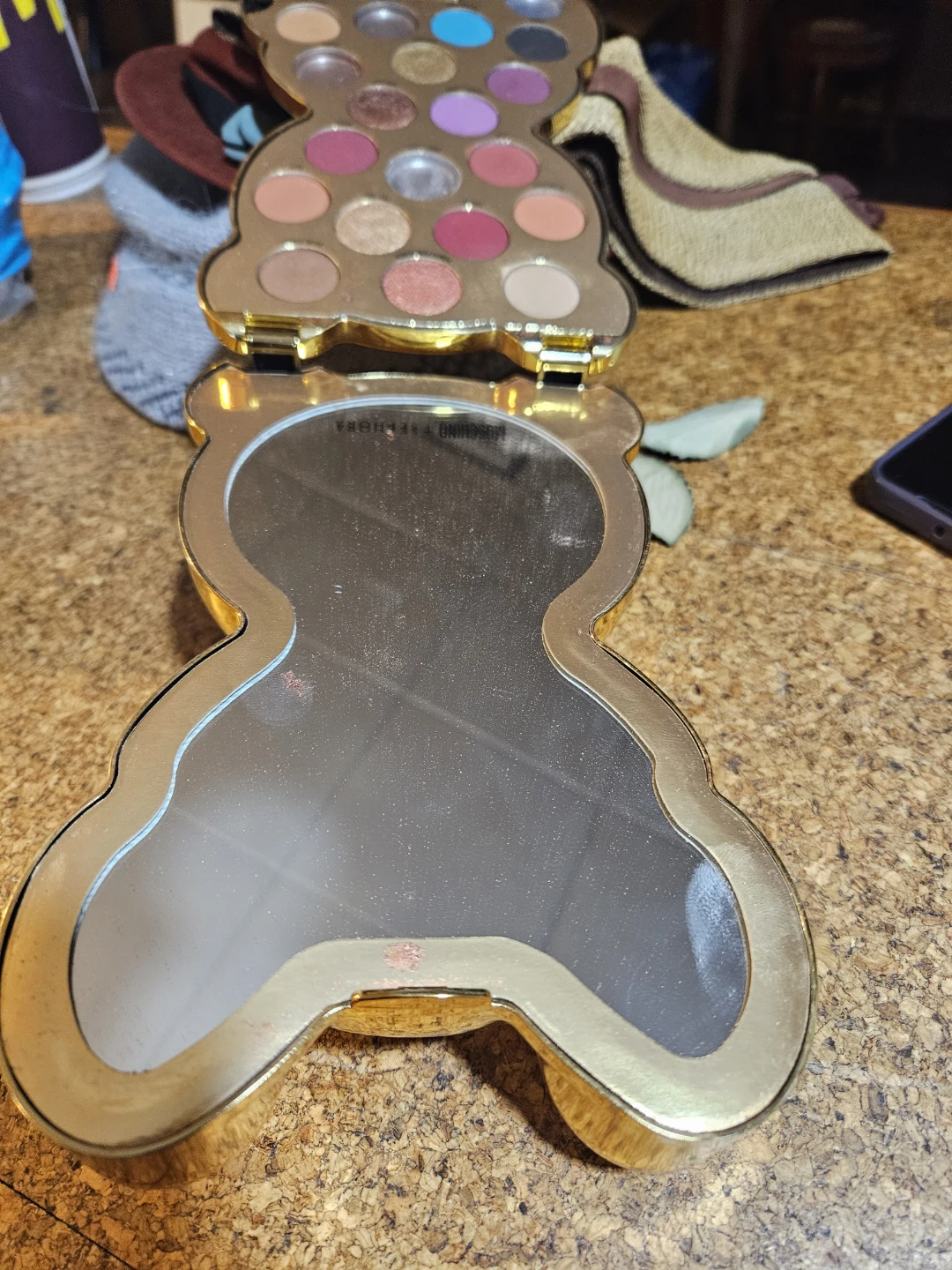 MOSCHINO + SEPHORA Bear Eyeshadow Palette - photo 4