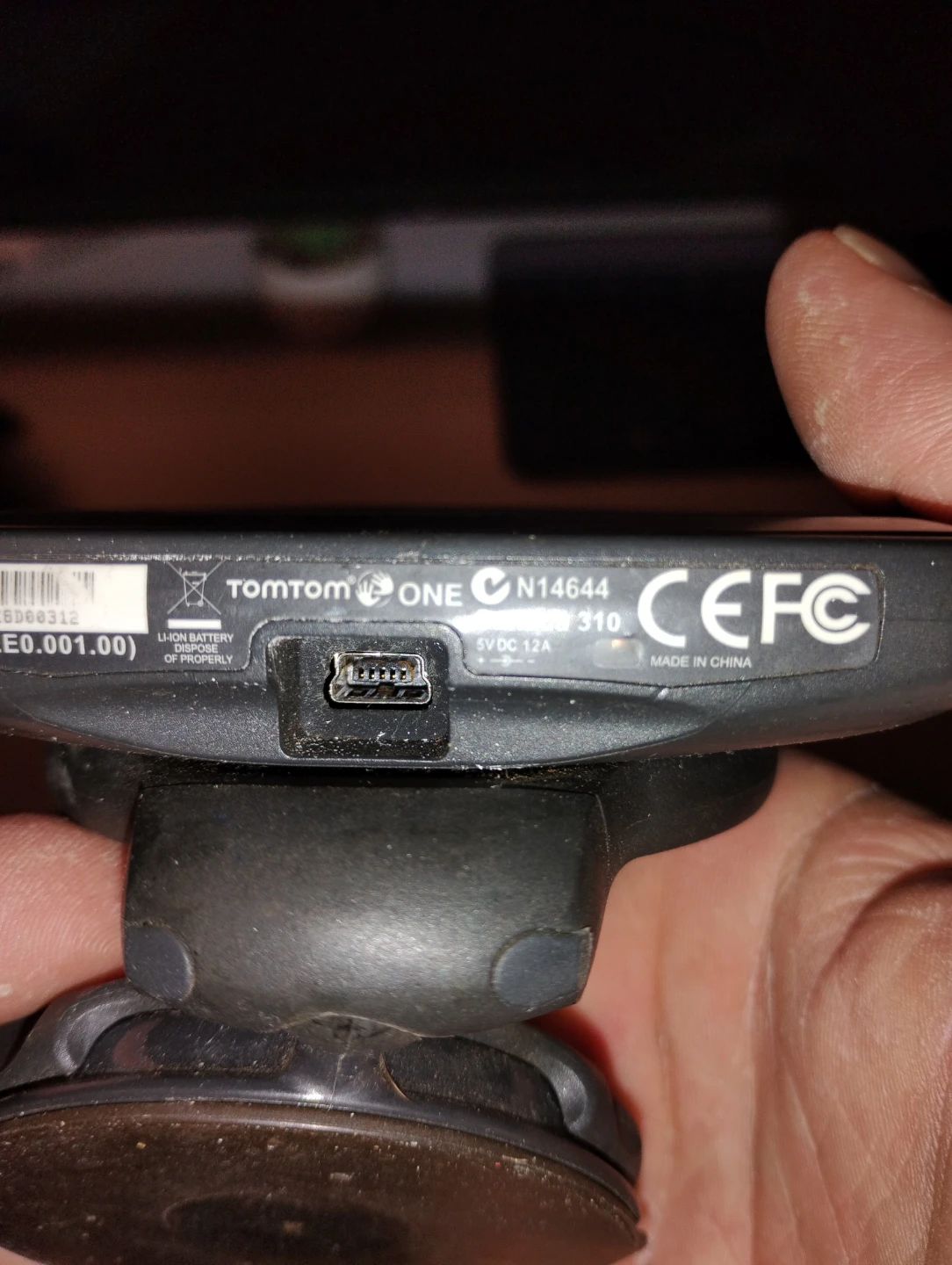 TomTom ONE N14644 GPS Navigator - photo 2