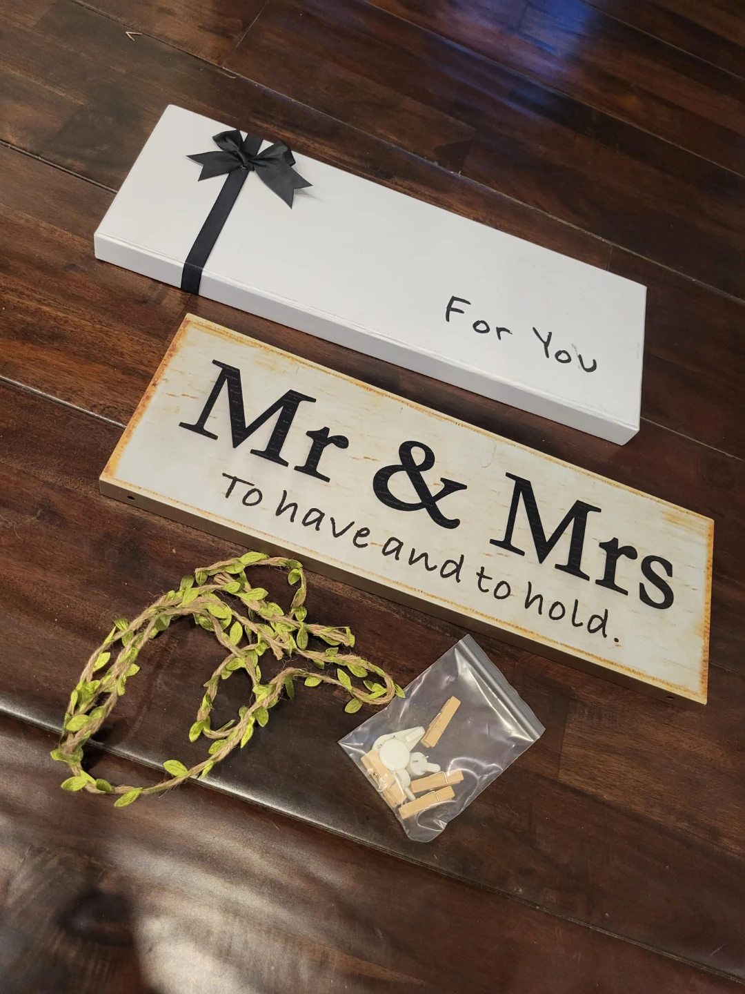 Mr & Mrs Photo Display Sign