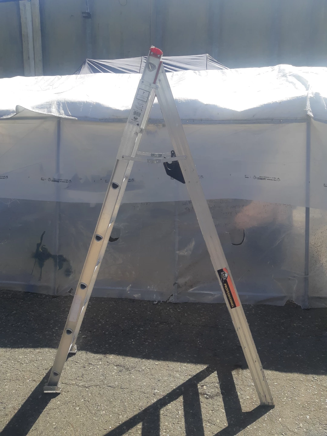 Lite Products Inc. Multi-Purpose Ladder LP-711E