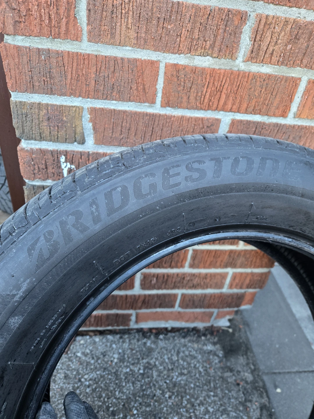 Bridgestone Turanza Tire 235/60R18 103H M+S - photo 2