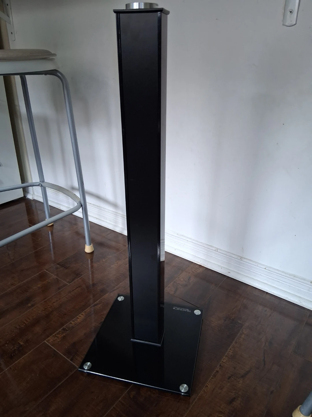 Texonic Black Stand in good condition - photo 3