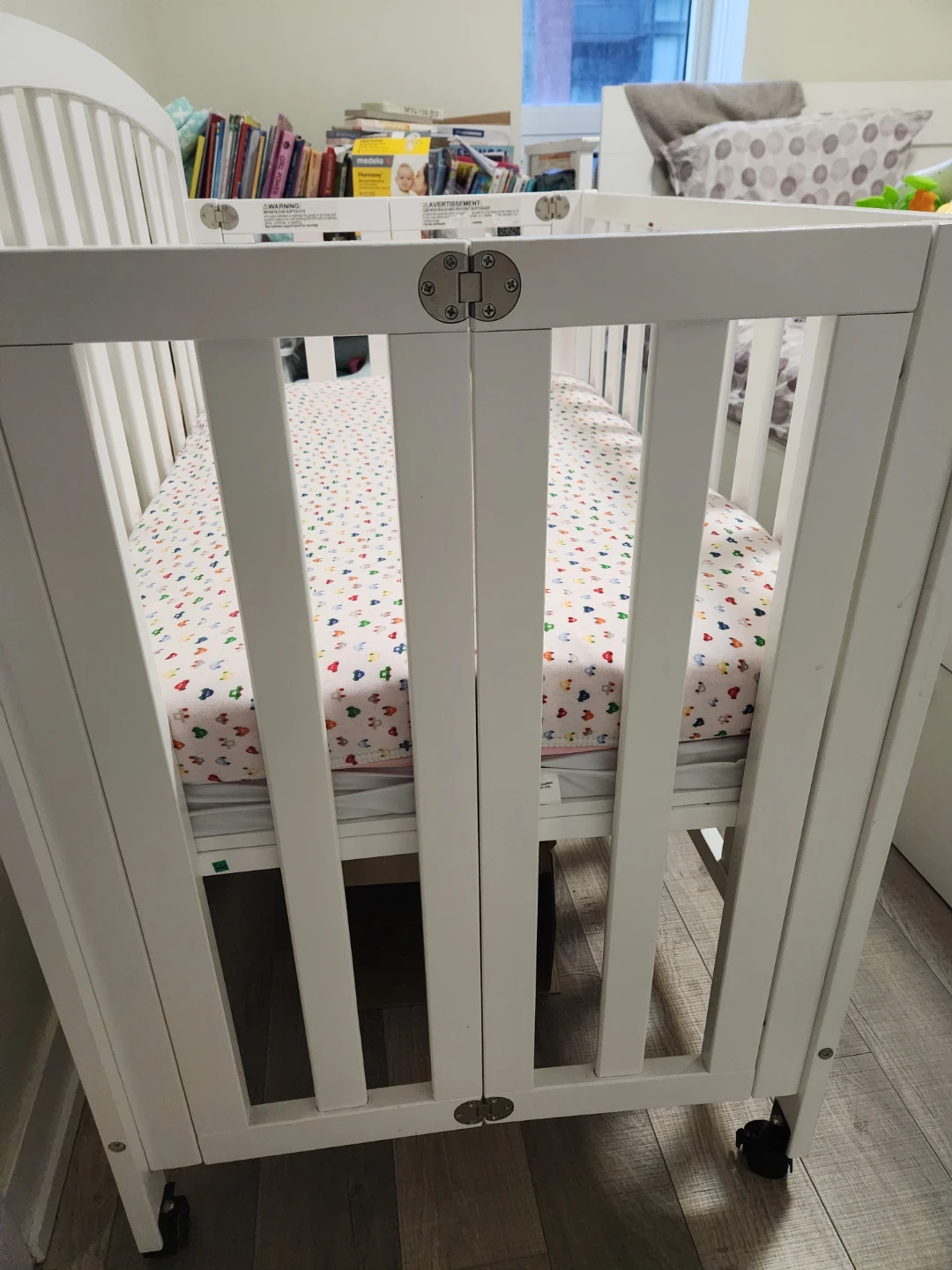 DaVinci Folding Portable 3-in-1 Mini Crib and Twin Bed - photo 4