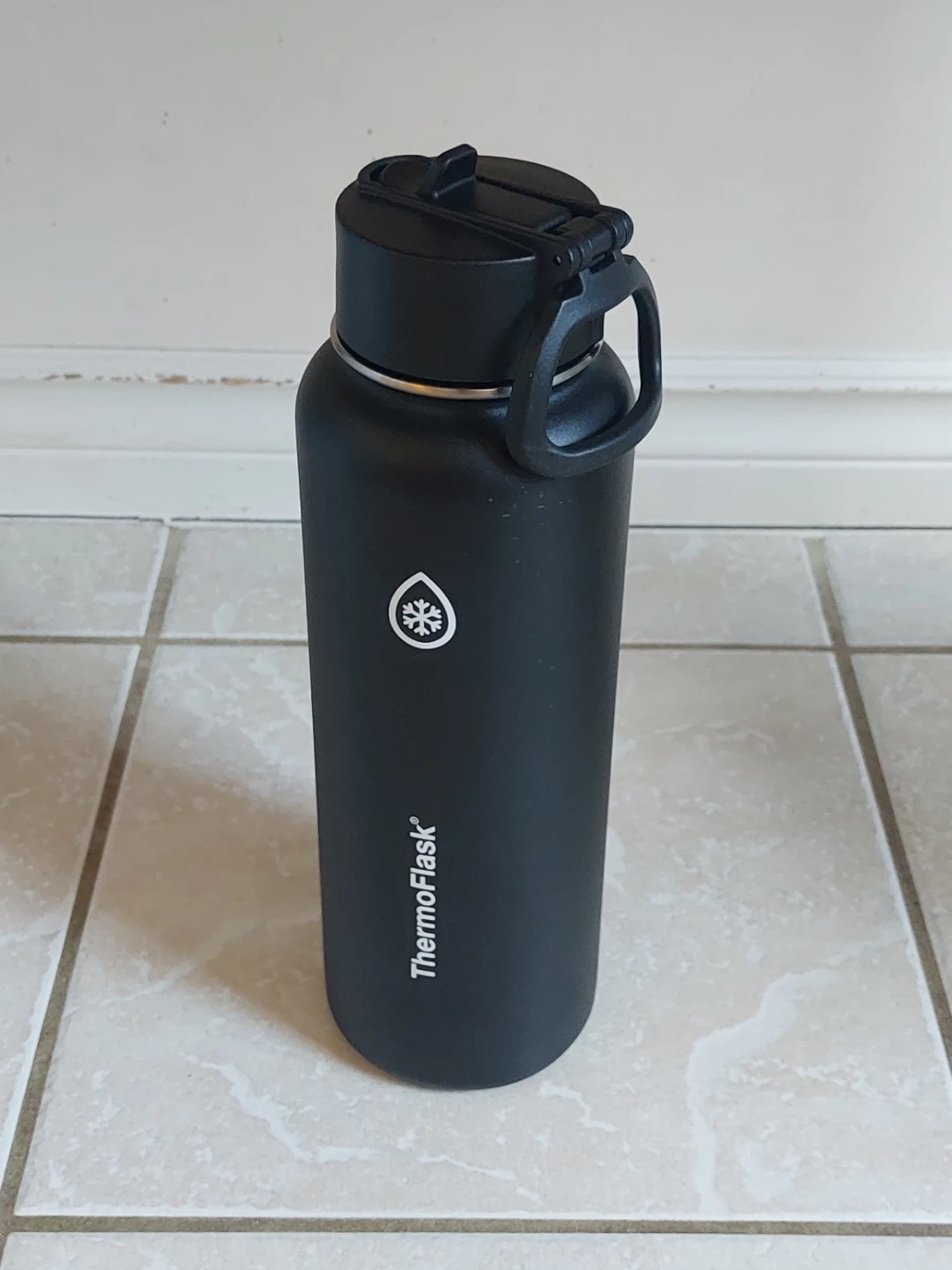 ThermoFlask Black Insulated Water Bottle