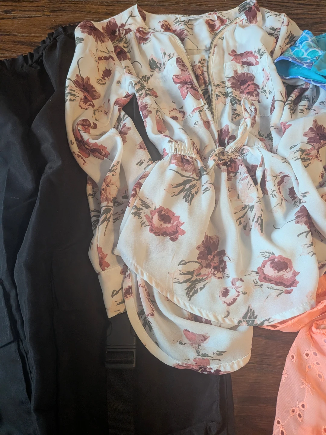 Bundle of Girls' Clothing 8-12 yrs - photo 4