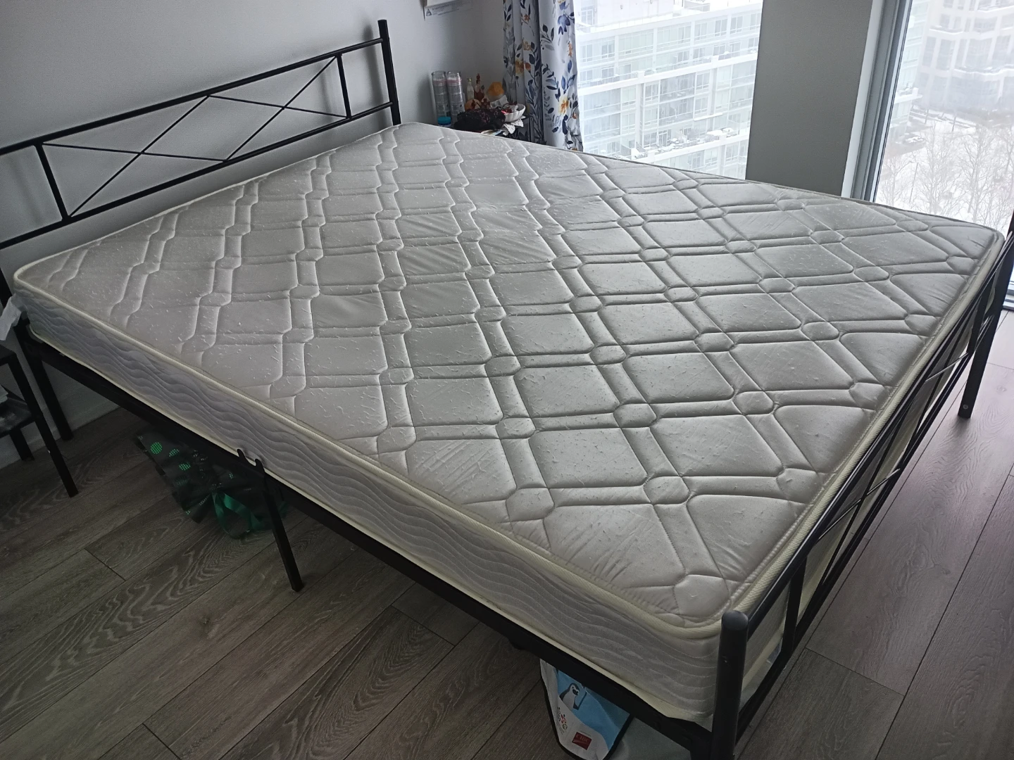 Queen Size Mattress - photo 2