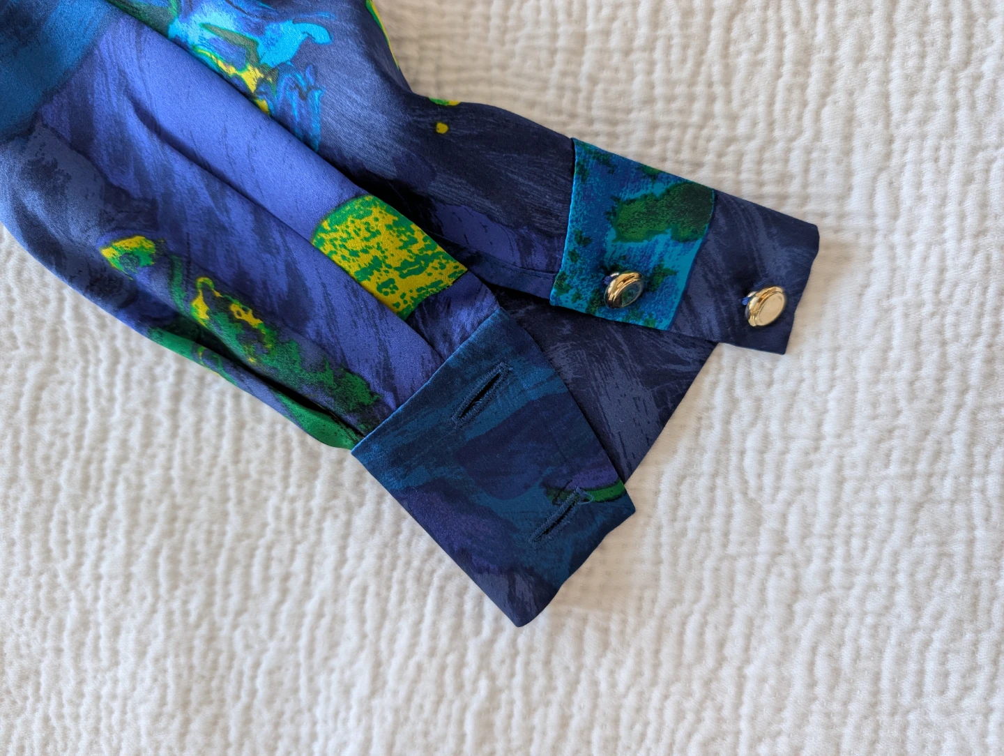 St. John Women's Silk Blend Button-Up Blouse Size 2 - photo 4