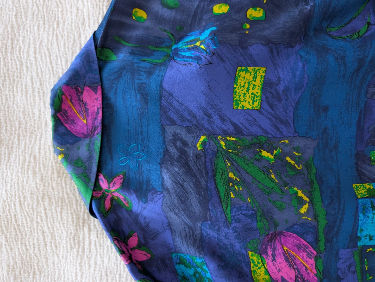 St. John Women's Silk Blend Button-Up Blouse Size 2 - photo 5
