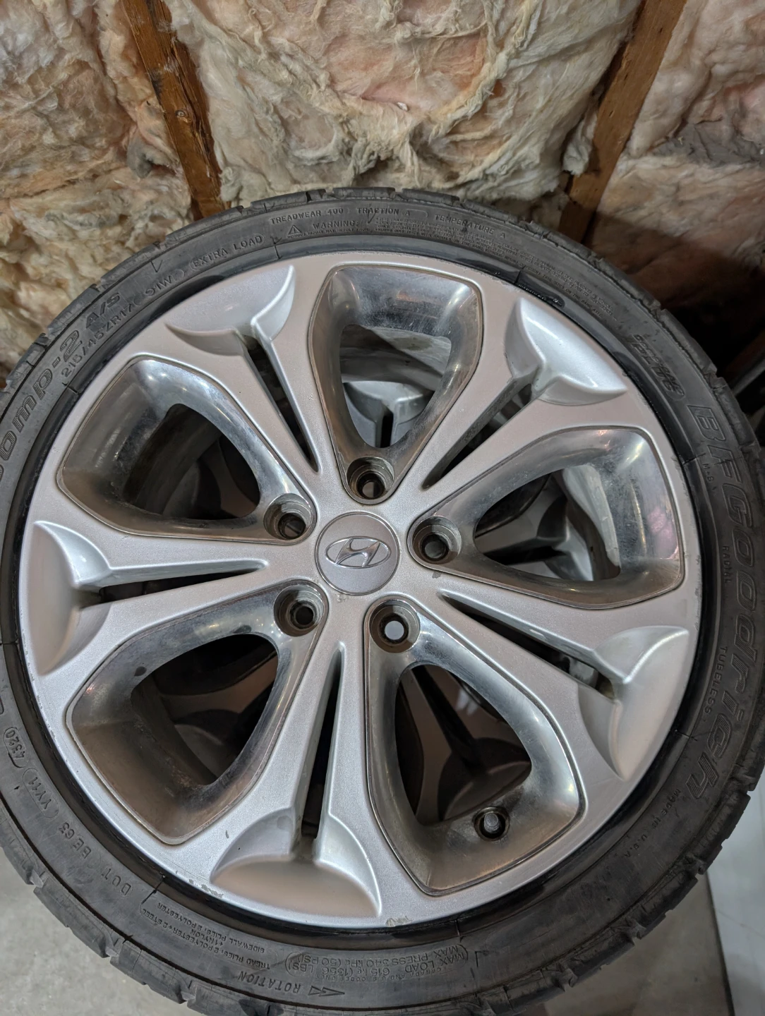 (4)-215/45ZR17 All Season Tires/Rims Off 2013 Hyundai Elantra GT