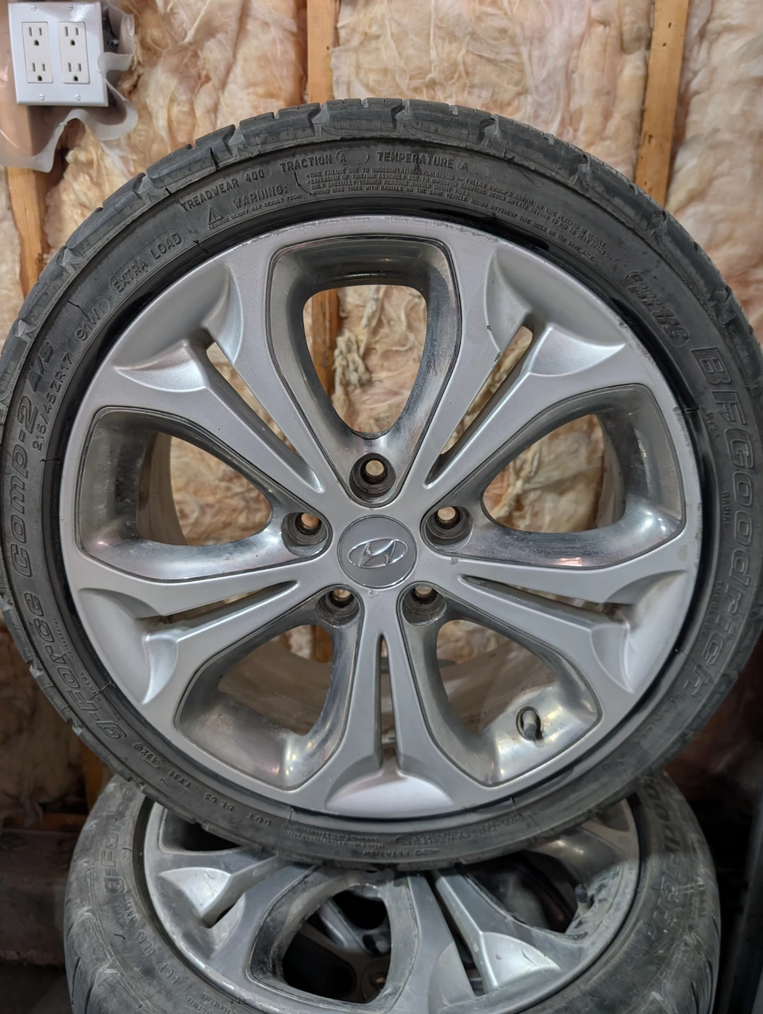 (4)-215/45ZR17 All Season Tires/Rims Off 2013 Hyundai Elantra GT - photo 2