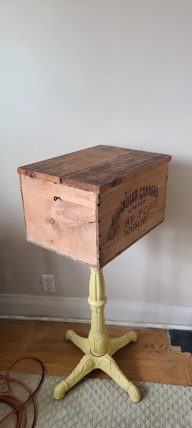 Antique Wooden Crate / Box - Canadian Canners - photo 2
