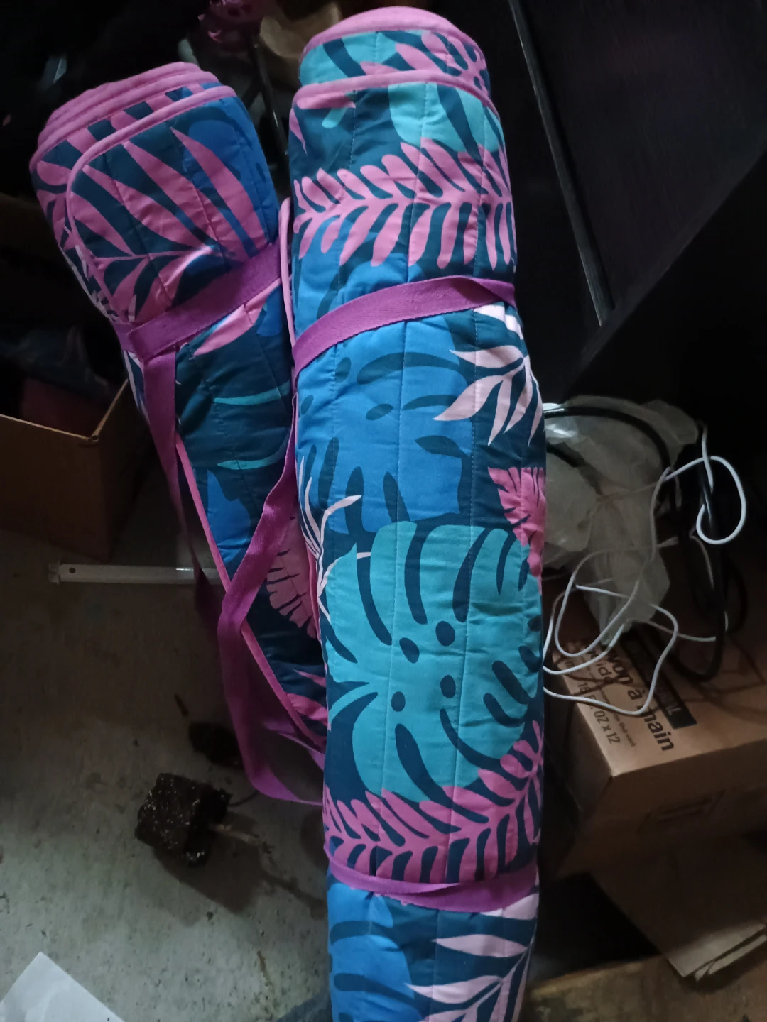 Quilted Roll-Up Mat with Tropical Print