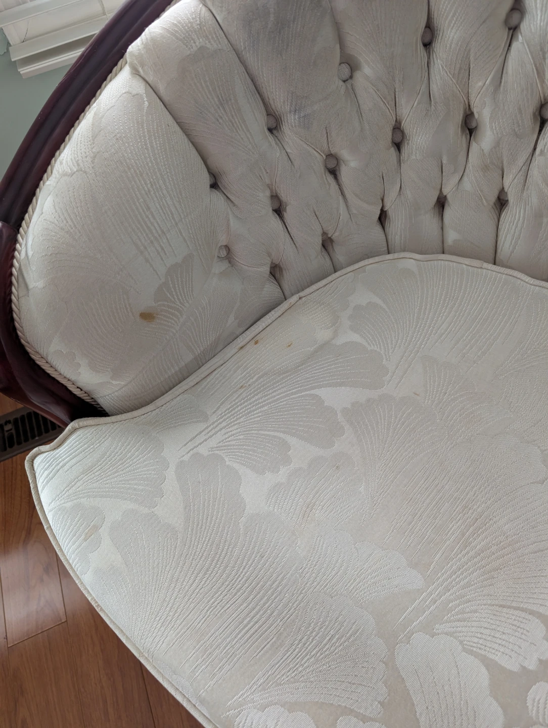 Vintage Loveseat Sofa - Cream Damask Fabric - photo 4