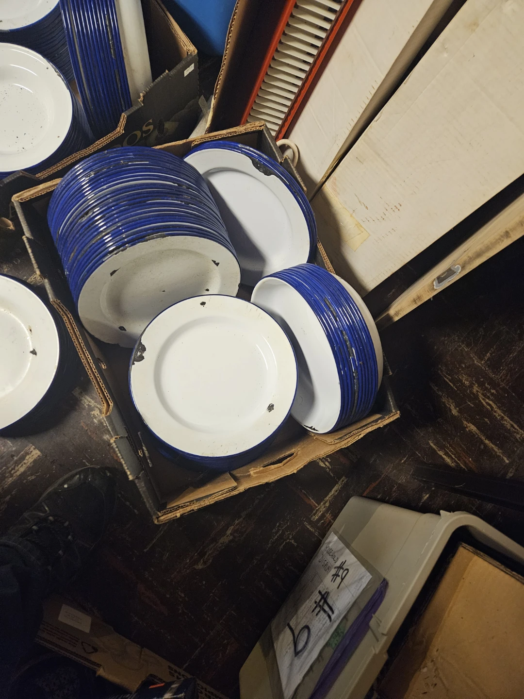 Enamel Plates and Bowls Set - photo 2